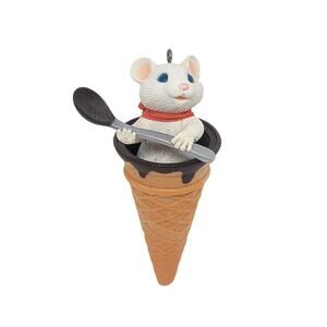 Vtg 1988 Hallmark “Filled with Fudge” Mouse in Ice Cream Cone Ornament CL2